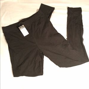 Black leggings