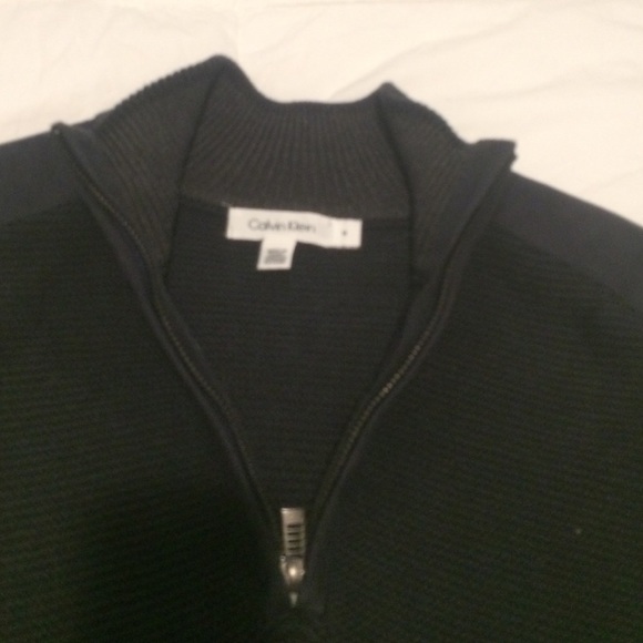 Calvin Klein M Sweater - Picture 2 of 4