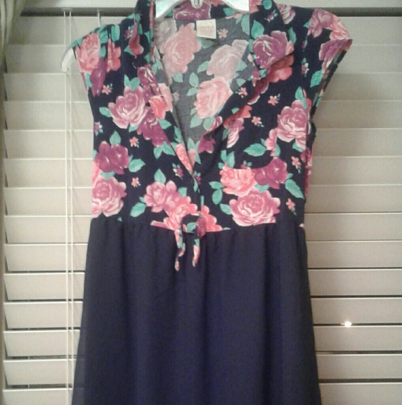 High-Low dress - Picture 2 of 4