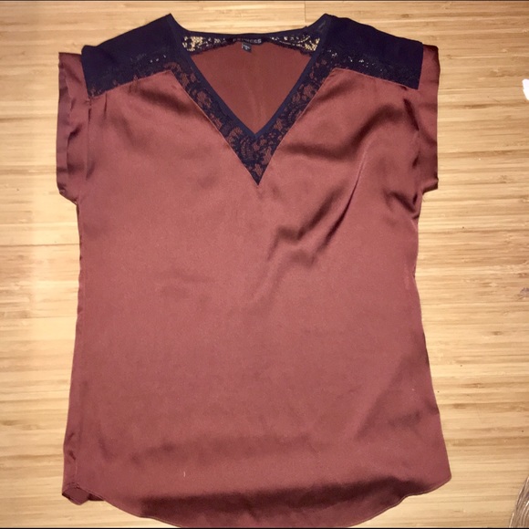 Express caramel brown short sleeve blouse v neck