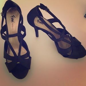 Fioni Night Black heels