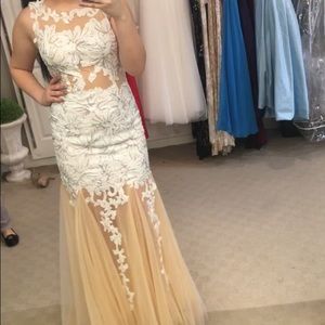 Prom dress