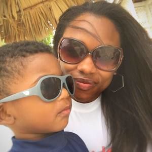 Meet your Posher, Cynthia