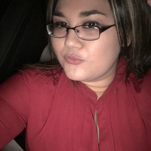 Meet your Posher, Alma