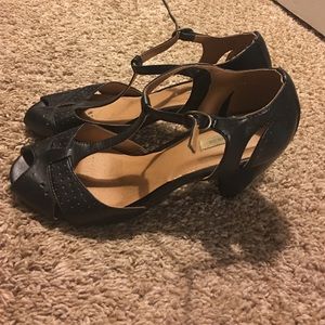 Urban outfitters black strappy heels