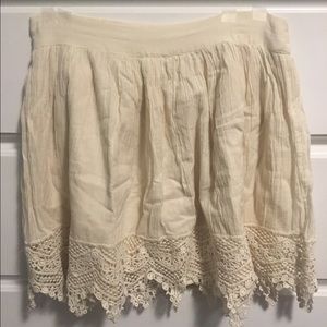 Cream skirt with lace
