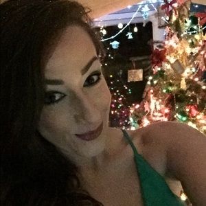 Meet your Posher, Jaika