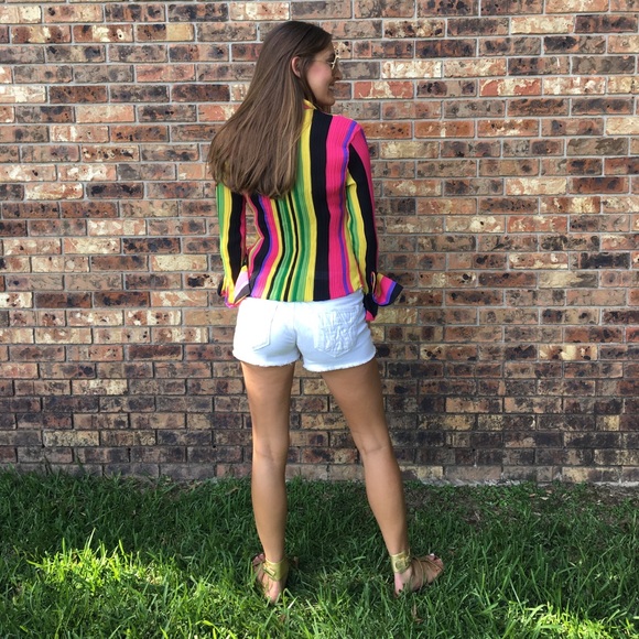 Blouse. - Picture 2 of 3