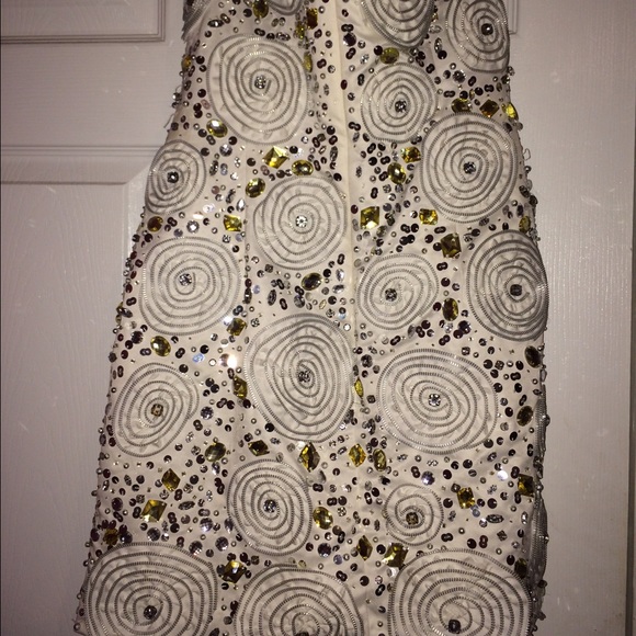 Dress - Picture 4 of 4