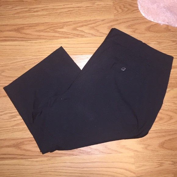 New York & company-- black 3/4 pants