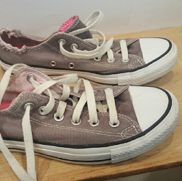 Grey converse size 8