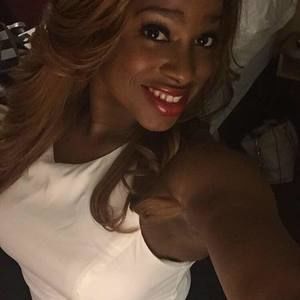 Meet your Posher, Cynthia