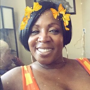 Meet your Posher, Paulette