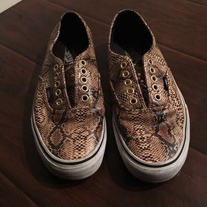 Snake skin vans. size 9 in women's 7.5 in men's