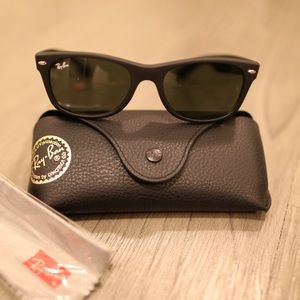 Ray-Ban RB2132 New Wayfarer Unisex Sunglasses 52mm