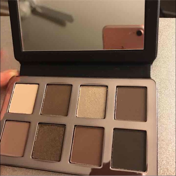 New Bobbi Brown Greige Eye Palette
