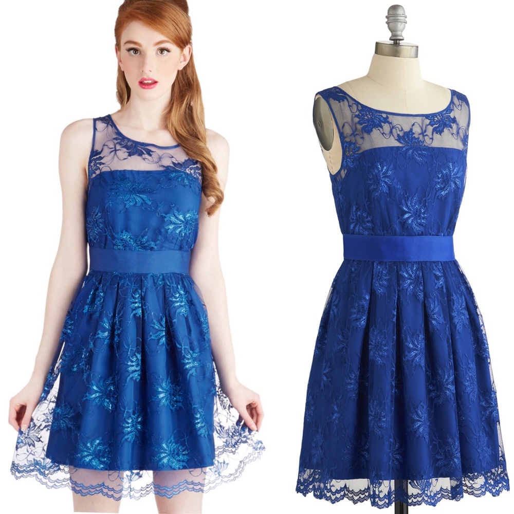 ✨HP✨BB Dakota A-Line Lace Dress