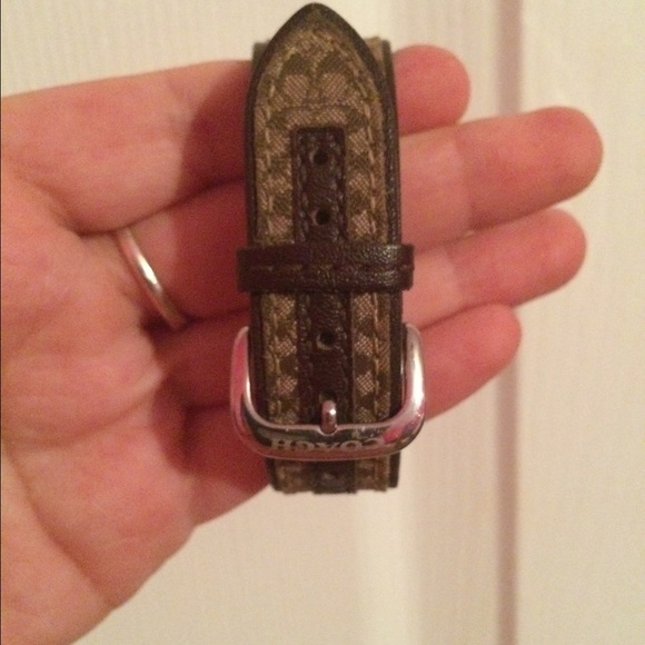 Watch - Picture 2 of 3