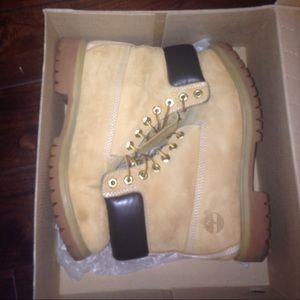 TImberland Suede Nubuck Classic Boots