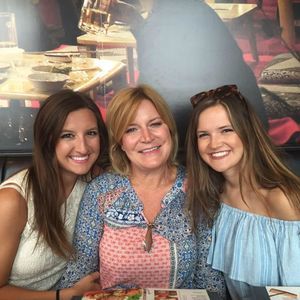 Meet your Posher, Abbey