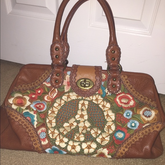 🦋ISABELLA FIORE TRAVEL TOTE🦋