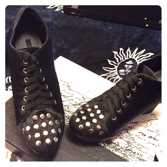 Kenzie Pretty Girl Wedges