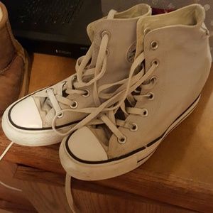 Converse wedges size 6