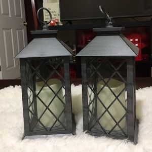 2 Gray Criss-Cross LED Lanterns