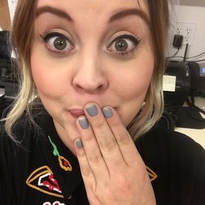 Meet your Posher, Amanda