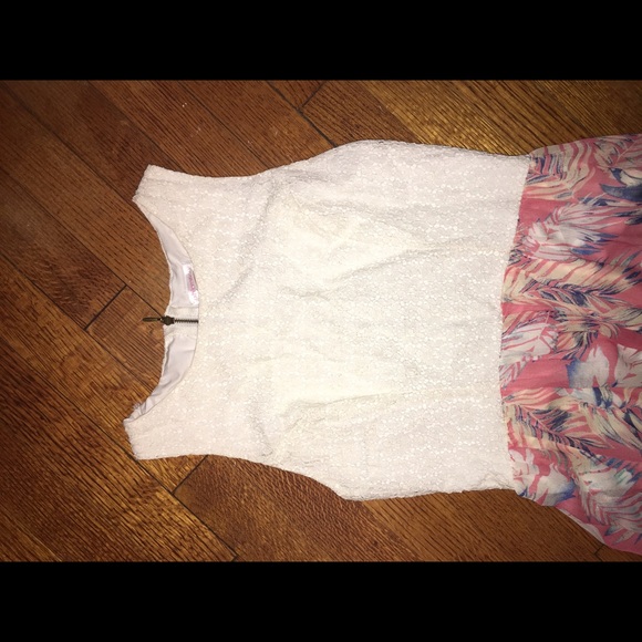Dress - Picture 2 of 4