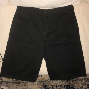 Black men's DC shorts
