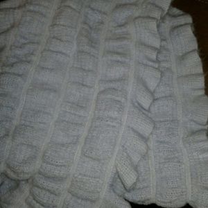New York & company gray scarf-nwots