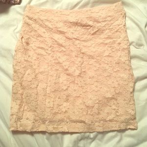 Forever21 lace mini skirt