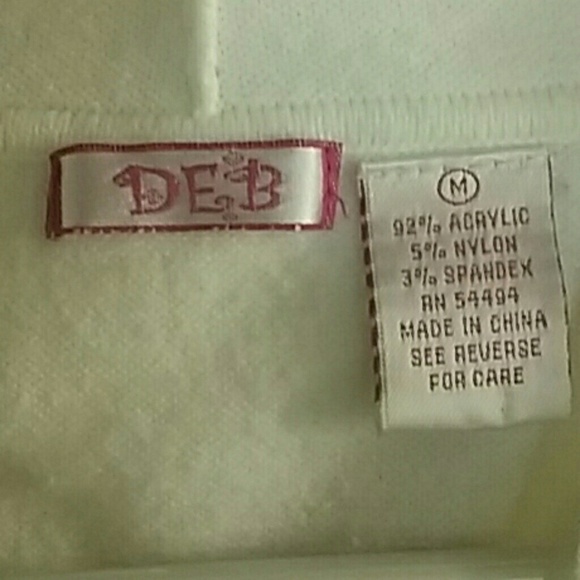 Deb's white pull over hoodie - Picture 3 of 3