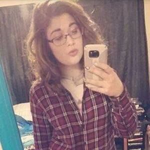 Meet your Posher, Annelise