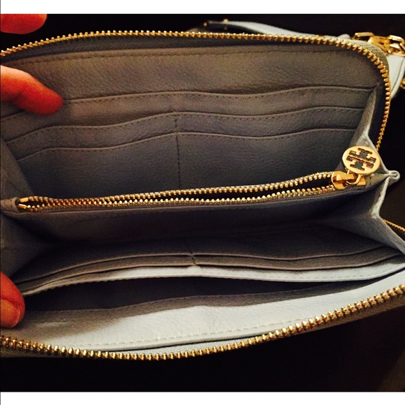 Tory Burch crossbody and wallet - Picture 2 of 4