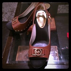 🎉SALE🎉Michael Kors Wedges