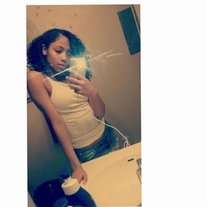 Meet your Posher, Isis