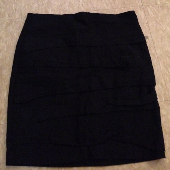 Forever 21 black skirt
