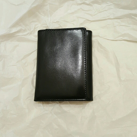 Men's Fossil trifold wallet