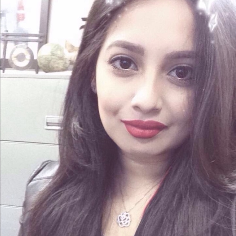 Meet your Posher, Jennyfer