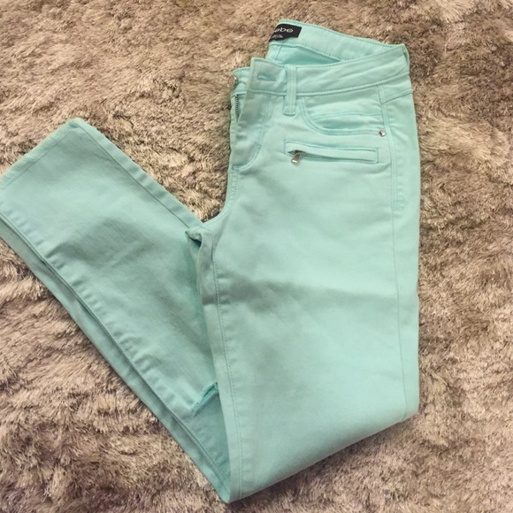 Bebe jeans