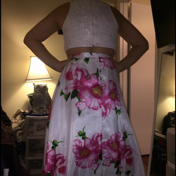 Prom Dress - Picture 3 of 4