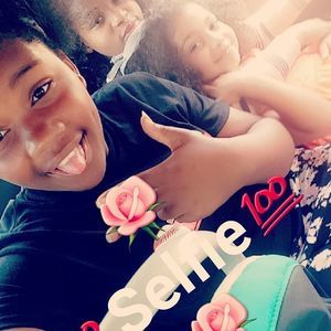 Meet your Posher, Skylar