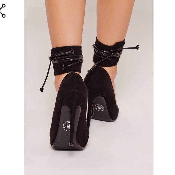 Black lace ankle cuff pumps brand new* NEVER WORN* - Picture 3 of 4