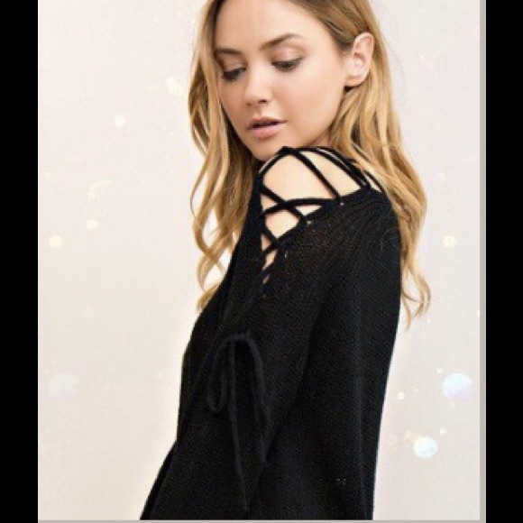 Sweaters - SALE!!! BLACK LACE UP LIGHTWEIGHT SWEATER