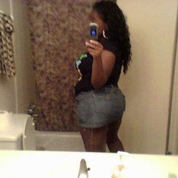 Meet your Posher, Savannahthickness - Picture 1 of 1