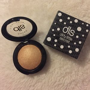 Baked highlighter, dirty little secret, Sunkist