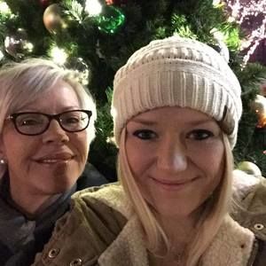 Meet your Posher, Melanie