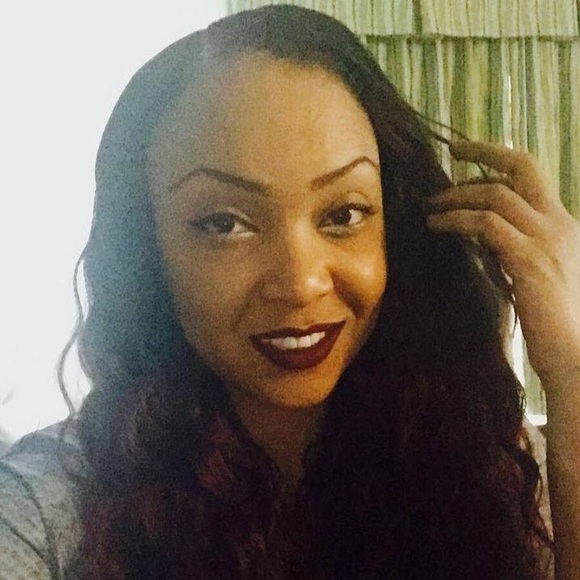 Meet your Posher, Alicia - Picture 1 of 1